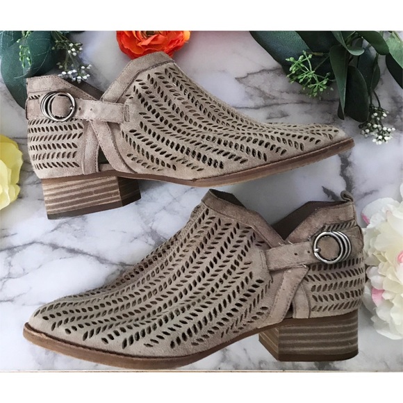 vince camuto clorieea